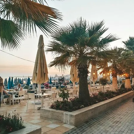 Arda Beachside Living *