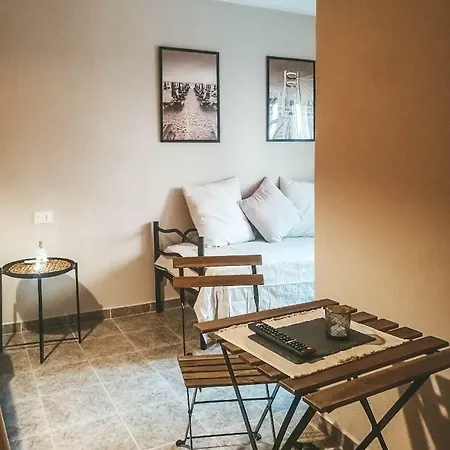 Bed & Breakfast Arda Beachside Living