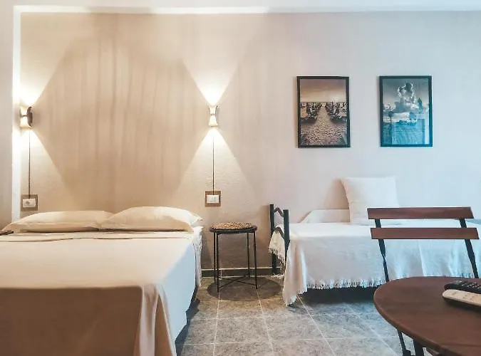 Arda Beachside Living Bed & Breakfast 3*