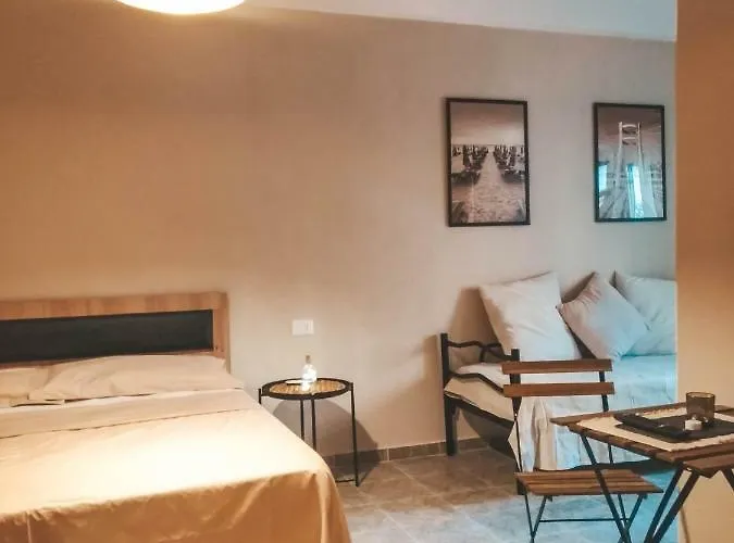 Arda Beachside Living Bed & Breakfast Durres
