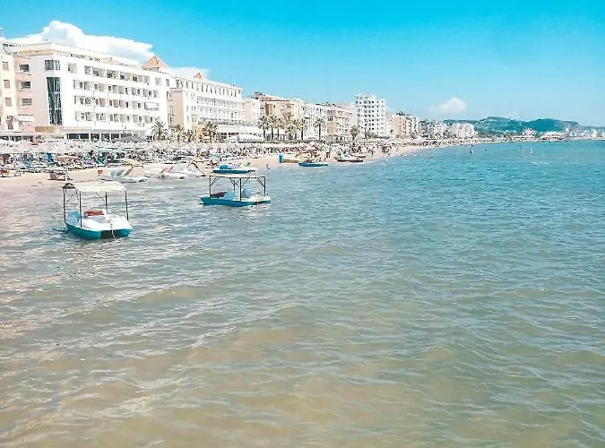 Bed & Breakfast Arda Beachside Living
